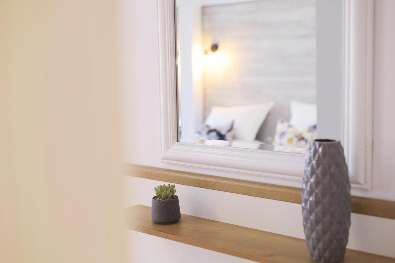 Apartament Patrick 古拉哈莫卢洛伊 外观 照片